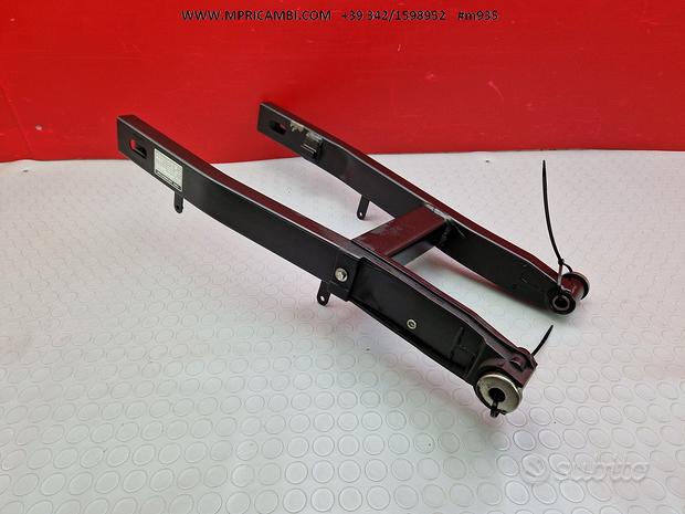 Subito FORCELLONE POSTERIORE YAMAHA XJ6 2009 2010 DIVERSI