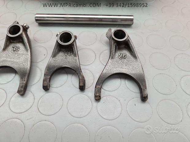 Subito FORCHETTE FORCELLE HONDA CBR 600 RR 2006 2005