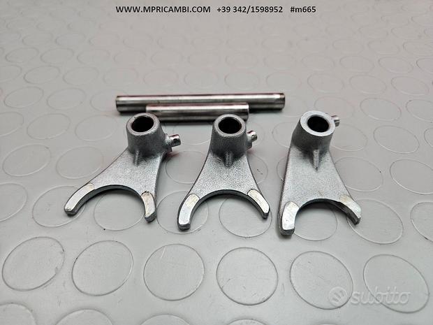 Subito FORCHETTE FORCELLE SUZUKI RM 125 1983 1982 RM125 1