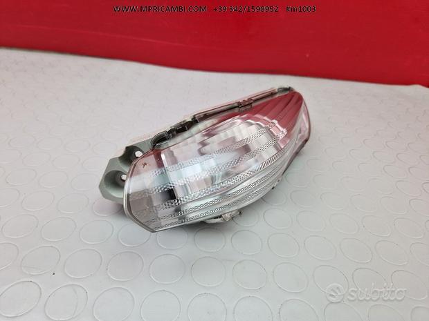 Subito FRECCE POSTERIORI HONDA DN01 2008 2009 DN-01 2010