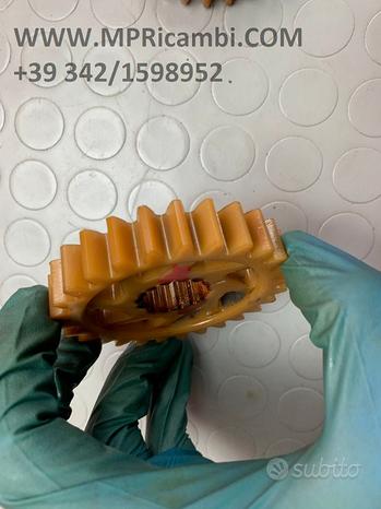 Subito INGRANAGGIO PLASTICA APRILIA RS 125 2003 2004 2002