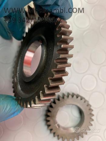 Subito INGRANAGGIO PRIMARIO APRILIA RSV 1000 2004 2005 RS