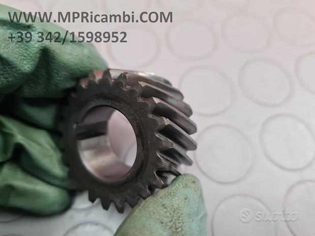 Subito INGRANAGGIO PRIMARIO KTM LC2 125 1997 1998 LC 2 19