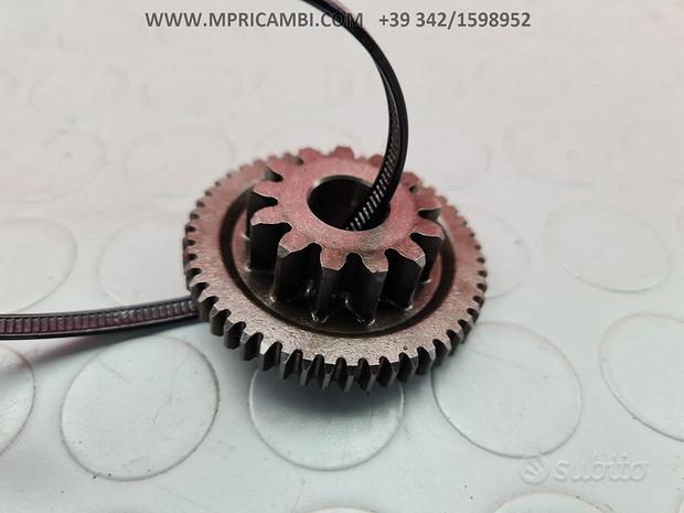 Subito INGRANAGGIO RINVIO KAWASAKI NINJA 636 2005 2006 60