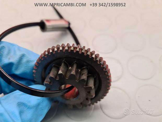 Subito INGRANAGGIO RINVIO KAWASAKI NINJA 636 2005 2006 60