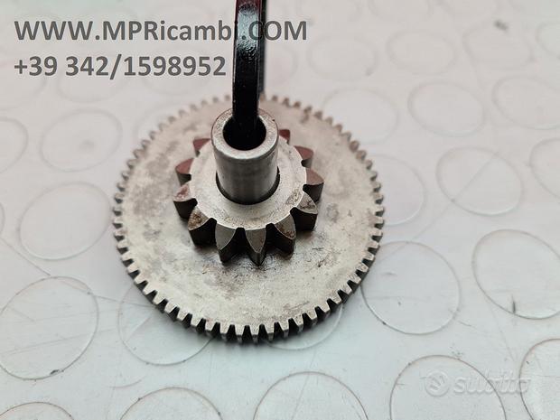 Subito INGRANAGGIO RINVIO KAWASAKI NINJA 900 2000 2001 ZX