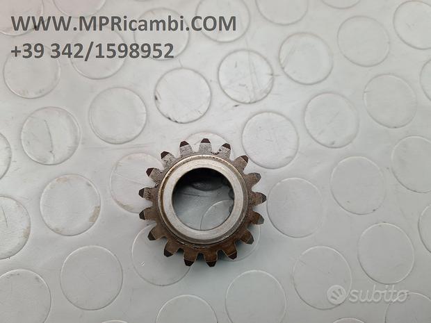 Subito INGRANAGGIO Z17 KAWASAKI NINJA 900 2000 2001 ZX 9R