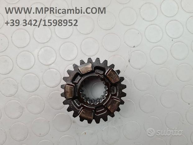 Subito INGRANAGGIO Z24 KAWASAKI NINJA 900 2000 2001 ZX 9R