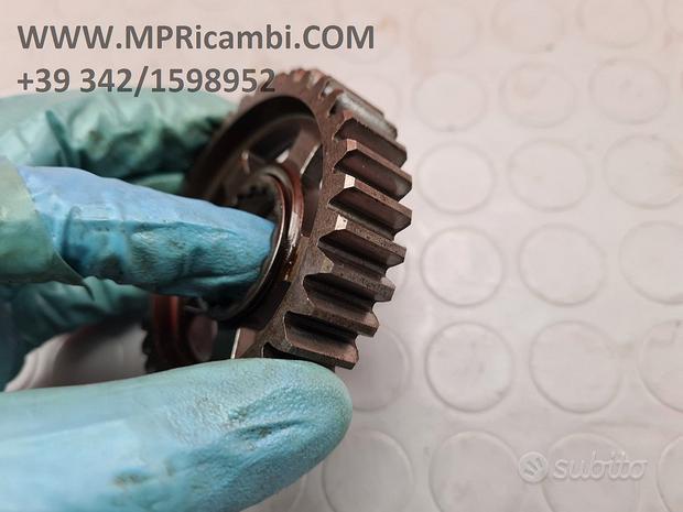 Subito INGRANAGGIO Z33 KAWASAKI NINJA 900 2000 2001 ZX 9R