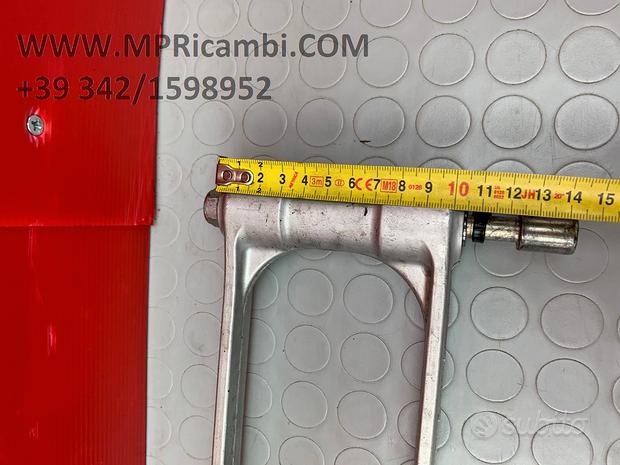 Subito LEVERAGGI FORCELLONE HONDA CBR 600 RR 2005 2006 60
