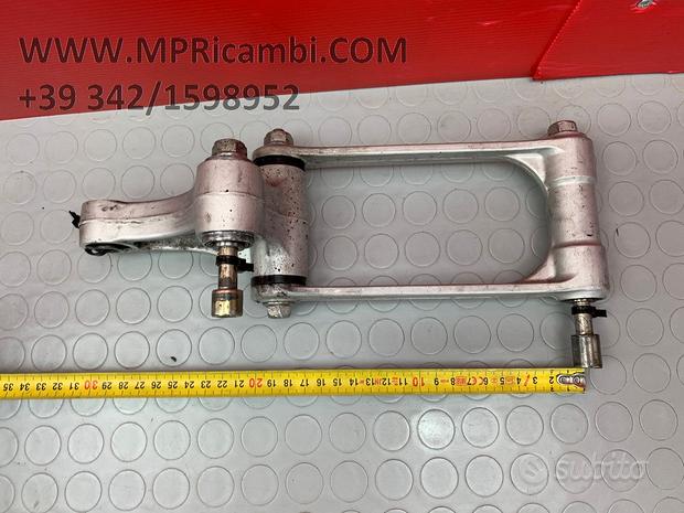 Subito LEVERAGGI FORCELLONE HONDA CBR 600 RR 2005 2006 60