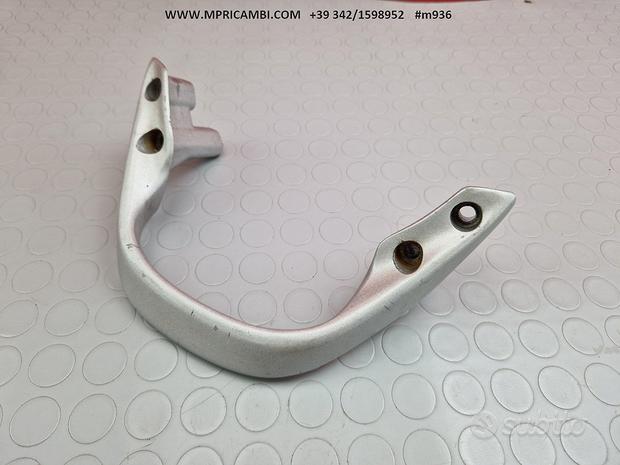 Subito MANIGLIA POSTERIORE HONDA HORNET 600 2003 2004