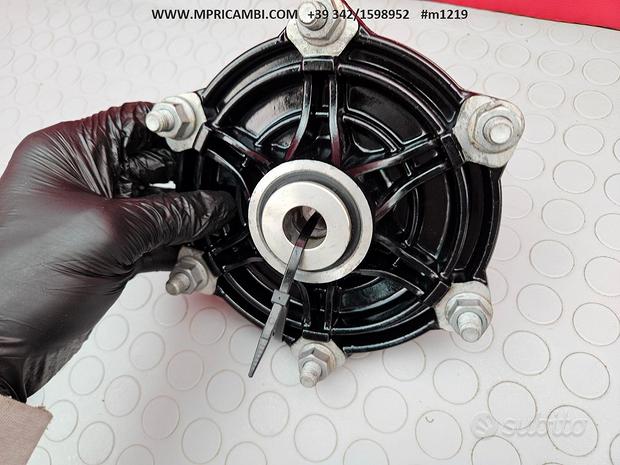 Subito MOZZO POSTERIORE BMW F800R 2009 2014 F800 2010 201