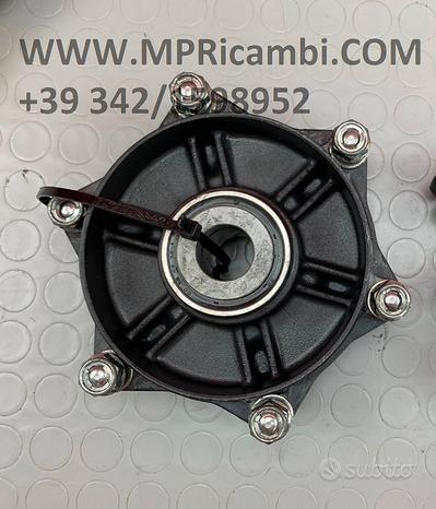 Subito MOZZO POSTERIORE HONDA CBR 1000 RR 2004 2005