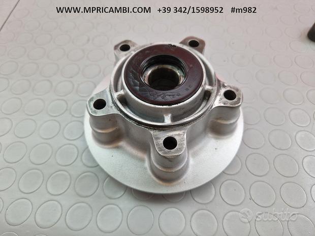 Subito MOZZO POSTERIORE SUZUKI BANDIT 650S 2005 2006 GSF