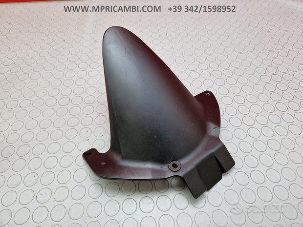 Subito PARAFANGO POSTERIORE HONDA CBR 600 2005 2006