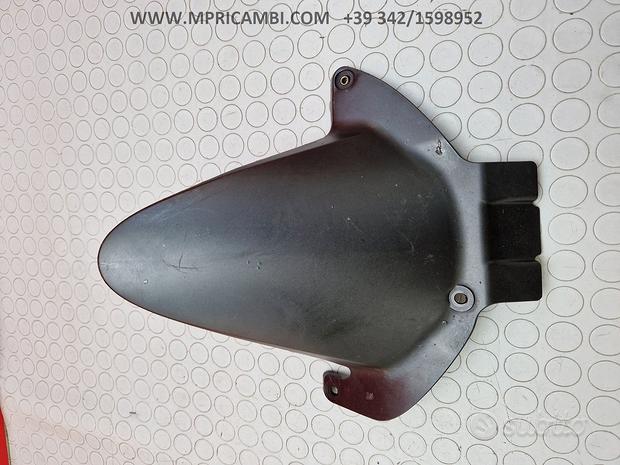 Subito PARAFANGO POSTERIORE HONDA CBR 600 2005 2006