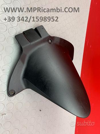 Subito PARAFANGO POSTERIORE HONDA CBR 600 RR 2005 2006 60