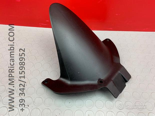 Subito PARAFANGO POSTERIORE HONDA CBR 600 RR 2005 2006 60