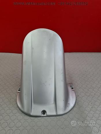 Subito PARAFANGO POSTERIORE YAMAHA R1 2001 2000 YZF 1999