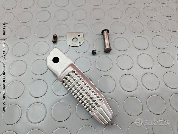 Subito PEDANA PASSEGGERO BMW F800R 2009 2014 F800 2010 20