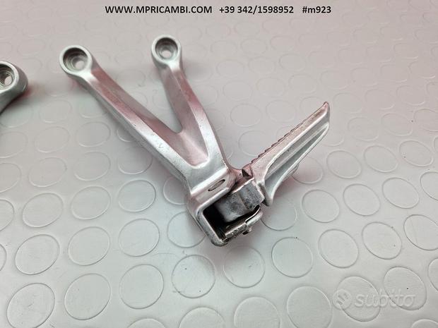 Subito PEDANA PASSEGGERO SUZUKI GSXR 1000 2001 2002