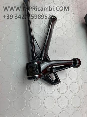 Subito PEDANE PASSEGGERO BENELLI TNT 1130 2004 2005 2006