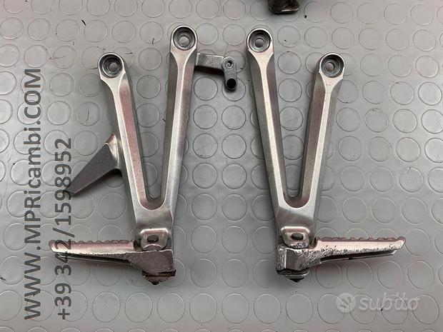 Subito PEDANE PASSEGGERO HONDA CBR 1000 RR 2004 2005