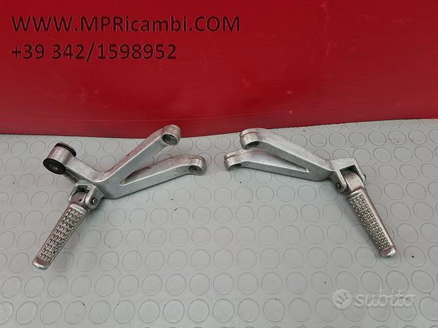 Subito PEDANE PASSEGGERO HONDA CBR 929 2000 2001 900