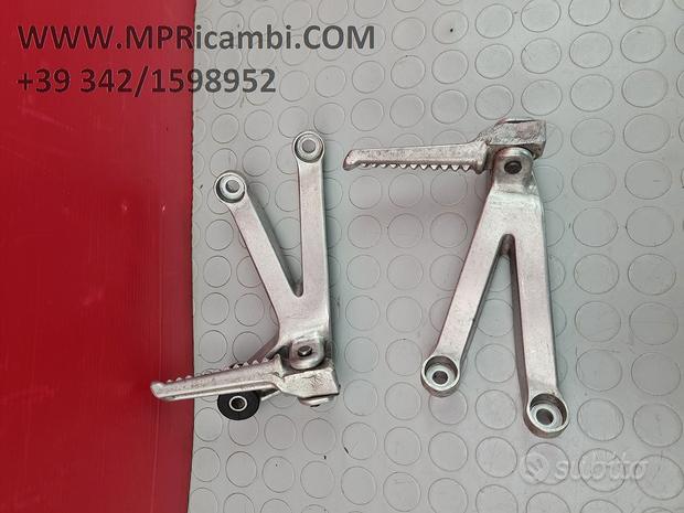 Subito PEDANE PASSEGGERO HONDA CBR 929 2000 2001 900