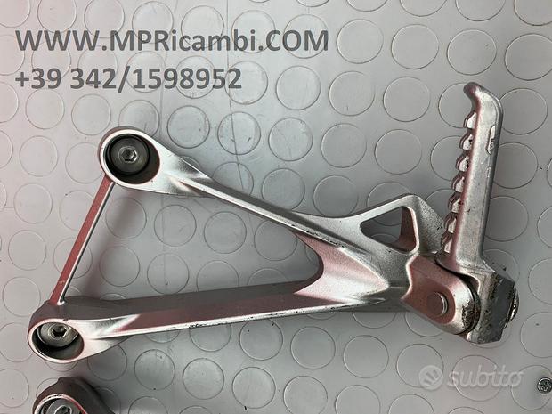 Subito PEDANE PASSEGGERO KAWASAKI NINJA 636 2005 2006