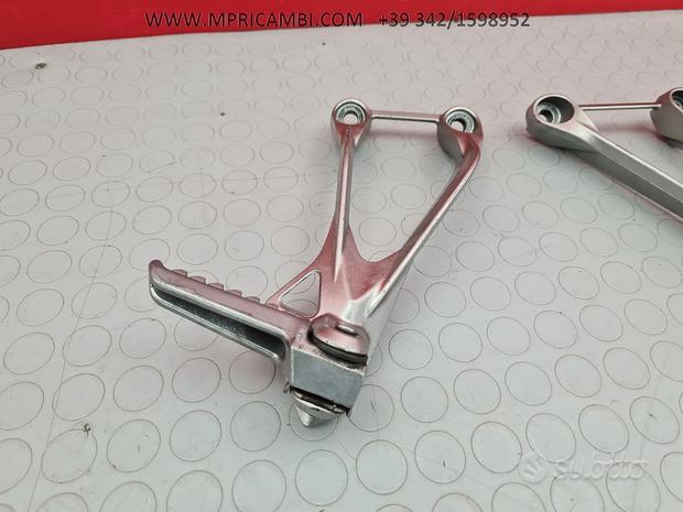 Subito PEDANE PASSEGGERO KAWASAKI NINJA 636 2005 2006 600