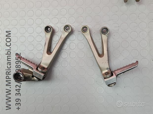 Subito PEDANE PASSEGGERO KAWASAKI NINJA 900 2000 2001 ZX