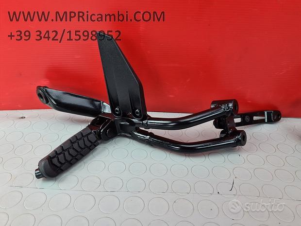 Subito PEDANE PASSEGGERO KTM DUKE 125 2017 2018 2019 RC 2