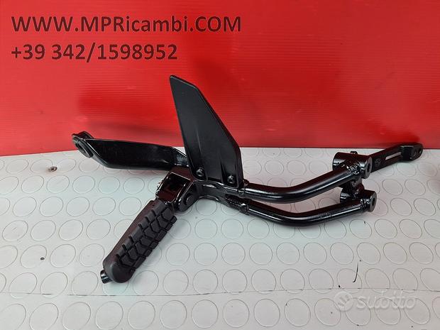 Subito PEDANE PASSEGGERO KTM DUKE 125 2017 2018 2019 RC 2