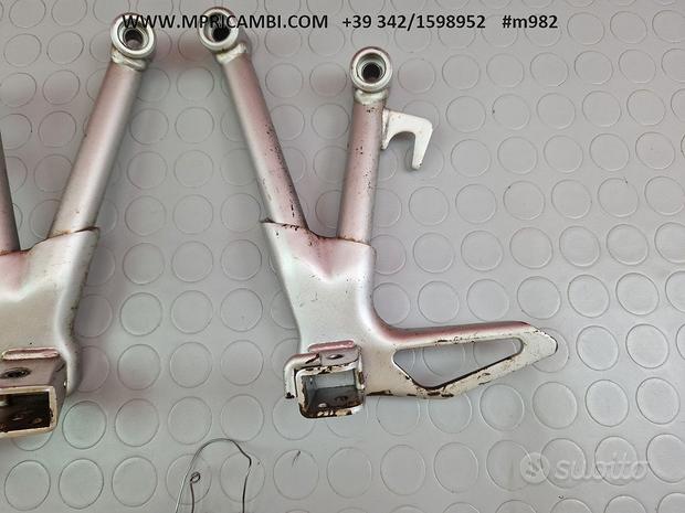 Subito PEDANE PASSEGGERO SUZUKI BANDIT 650S 2005 2006 GSF