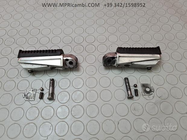Subito PEDANE PASSEGGERO YAMAHA XJ6 2008 2009 XJ-6 2010 2