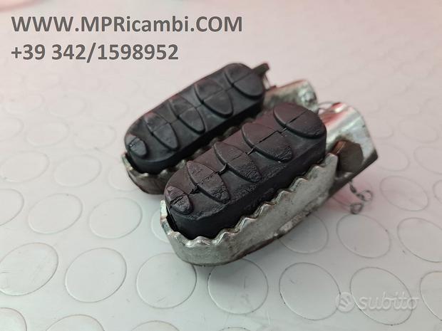 Subito PEDANE PILOTA DERBI SENDA 125 2004 2005 R 2006 200