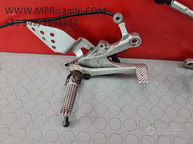 Subito PEDANE PILOTA YAMAHA YZF R6 2000 2001 R 2002 1999