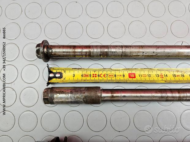 Subito PERNI PERNO SUZUKI RM 125 1983 1982 RM125 1981
