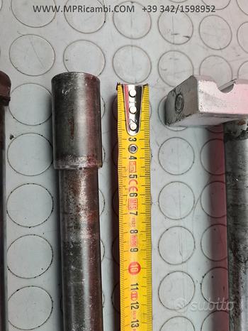 Subito PERNI RUOTA VOR 450 2003 2004 EN 2002 2005 530