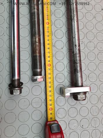 Subito PERNI RUOTA VOR 450 2003 2004 EN 2002 2005 530