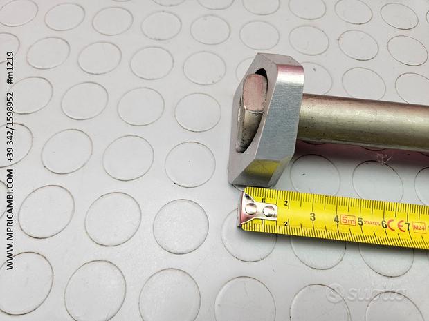 Subito PERNO RUOTA BMW F800R 2009 2014 F800 2010 2011