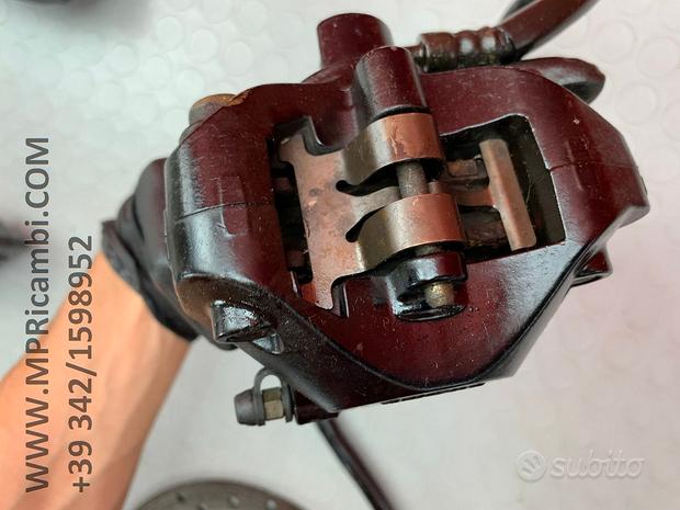 Subito PINZA POSTERIORE SUZUKI GSXR 1000 2005 2006 K5 K6