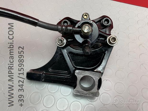 Subito PINZA POSTERIORE SUZUKI GSXR 1000 2006 2005 K6 K5
