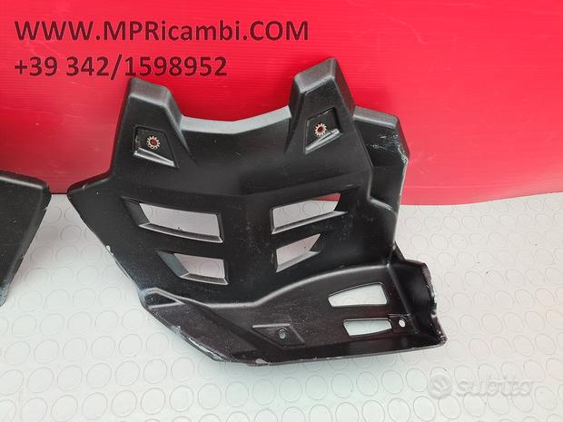 Subito PLASTICHE PEDANE POLARIS PREDATOR 500 2005 2004 E