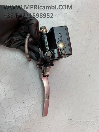 Subito POMPA ANTERIORE SUZUKI GSXR 600 1999 2000 GSX R 19