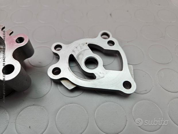 Subito POMPA OLIO HONDA HORNET 900 2002 2003 CB 2004 2006