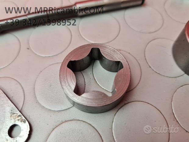 Subito POMPA OLIO KTM SXF 250 2010 2009 SX F 2008 2007