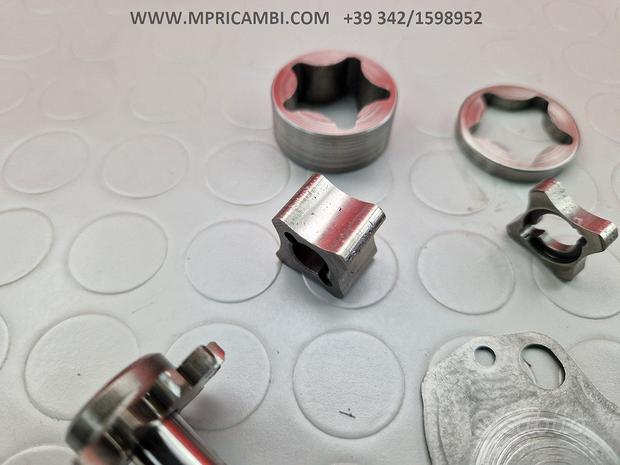 Subito POMPA OLIO YAMAHA YZF 450 2010 2011 YZ F 2012 2013